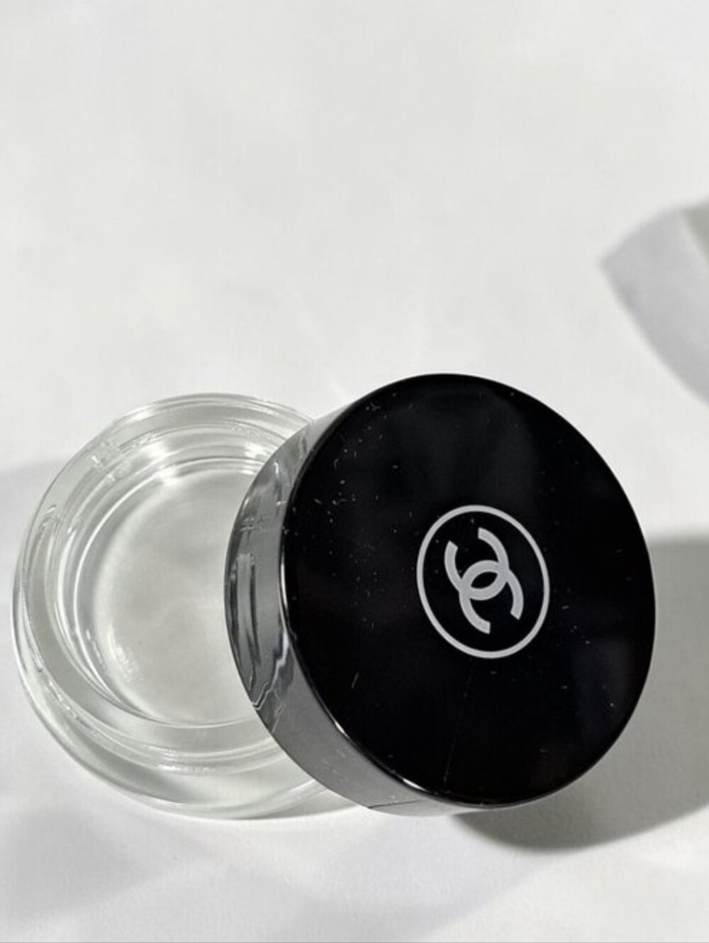 CHANEL 50 Pcs Clear Glass Skincare Jar with Black Lid Travel Cosmetic Container